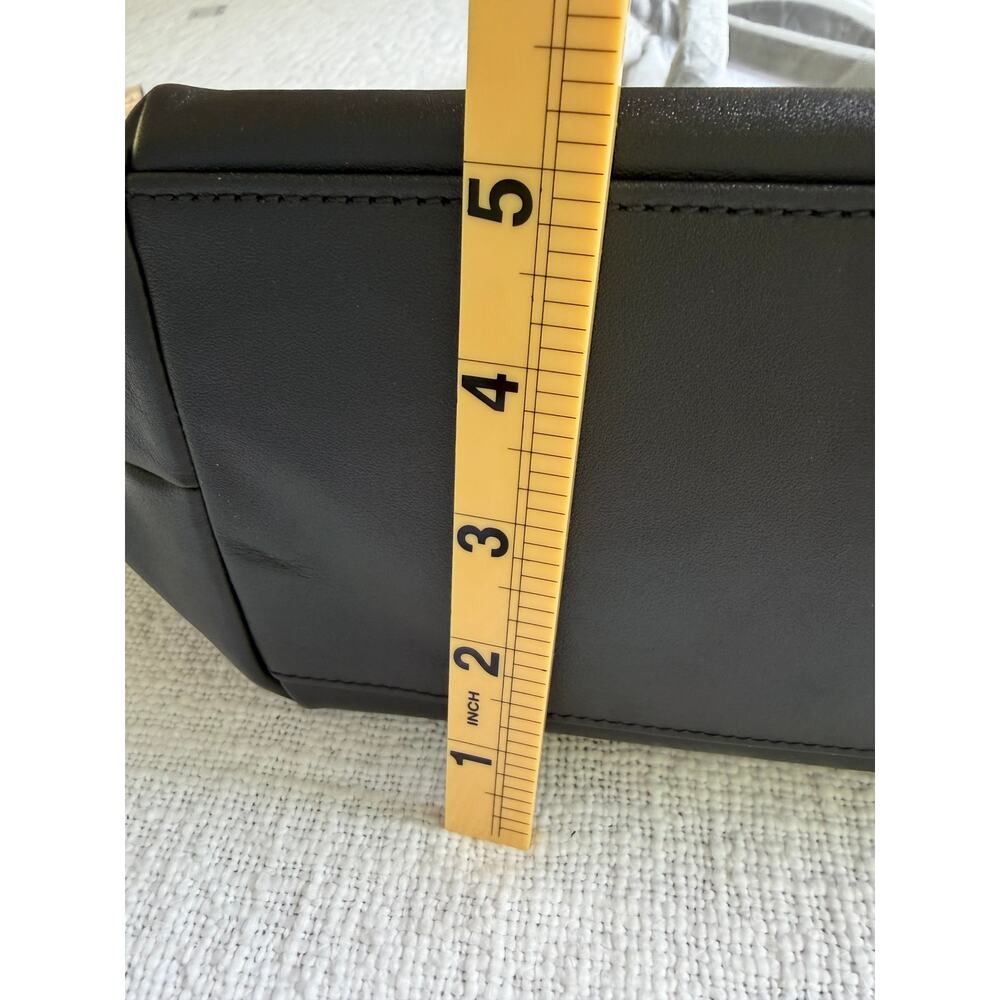 Quince NEW Classic Italian Leather Tote, Black - Picture 8 of 11